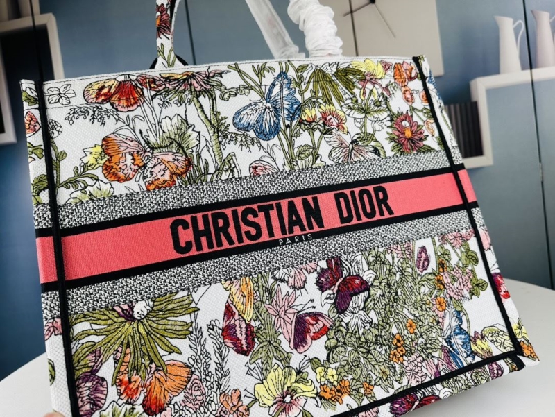 Dior Shopping Bags